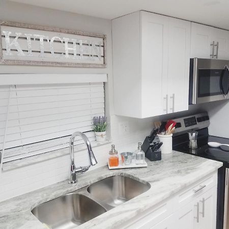 Cozy 3 Bed 2.5 Bath Located Near Busch Gardens Apartment Tampa Ngoại thất bức ảnh